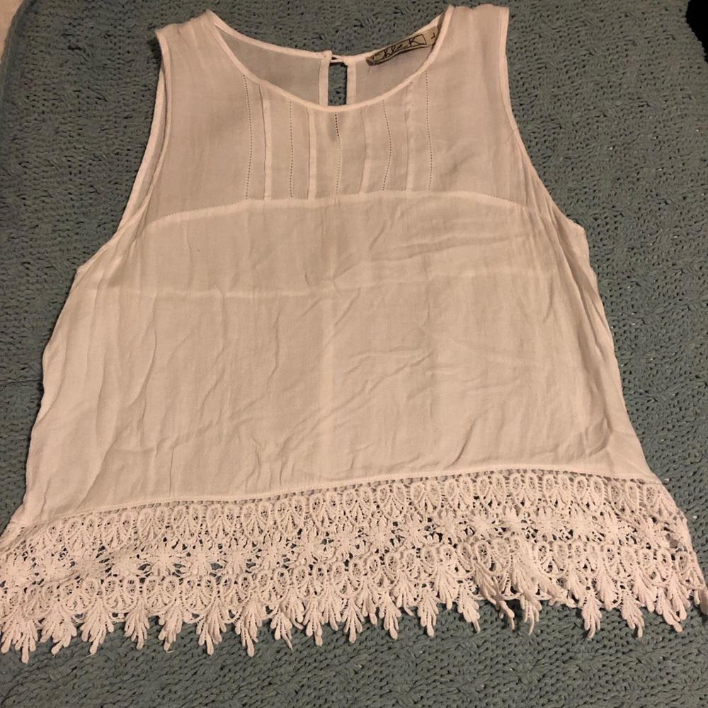 Lace trimmed tank top